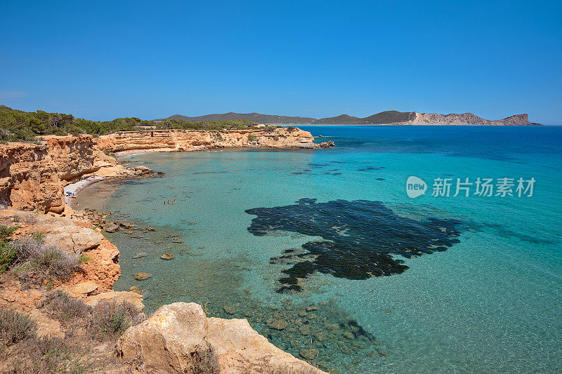 Es Bol noou，海滩和海湾，伊比沙岛，西班牙